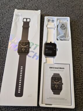 IDW13 Smart Watch - White Silicone Band